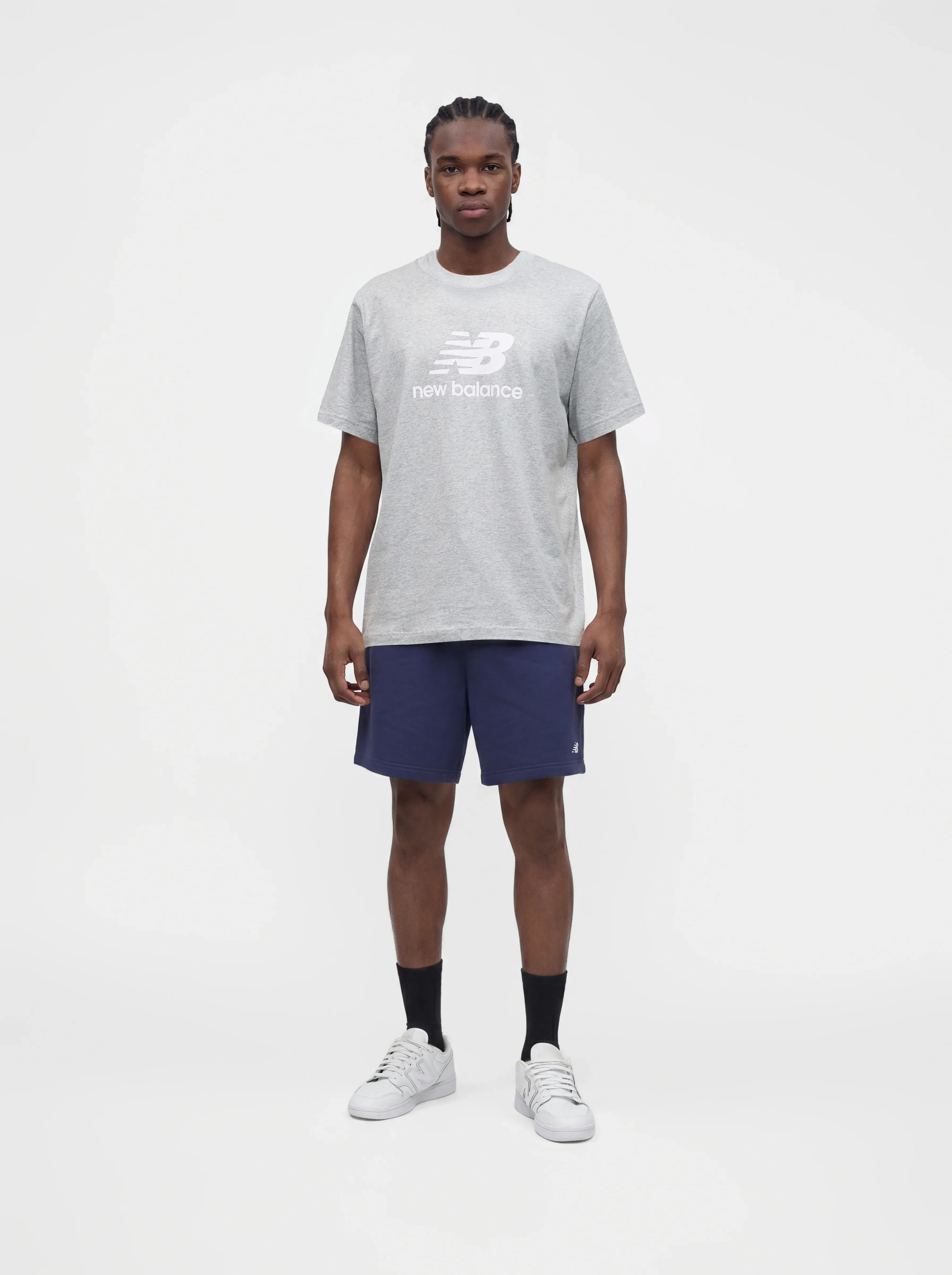 T-shirt New Balance Sport Essentials Logo Empilé avec Imprimé Gris Athlétique