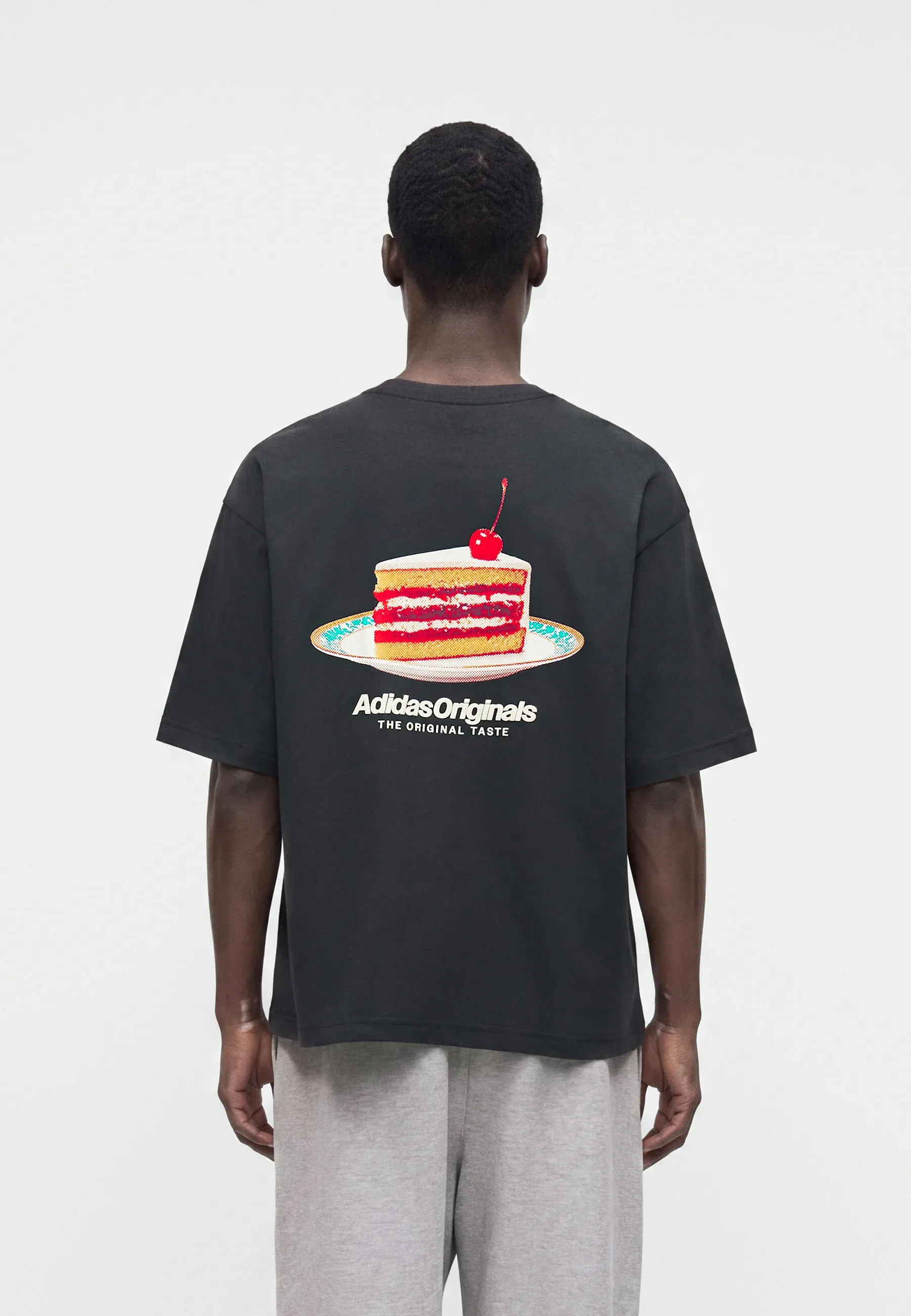 Adidas Originals Cake Oversized Tee T-shirt Unisexe Avec Imprimé Carbon