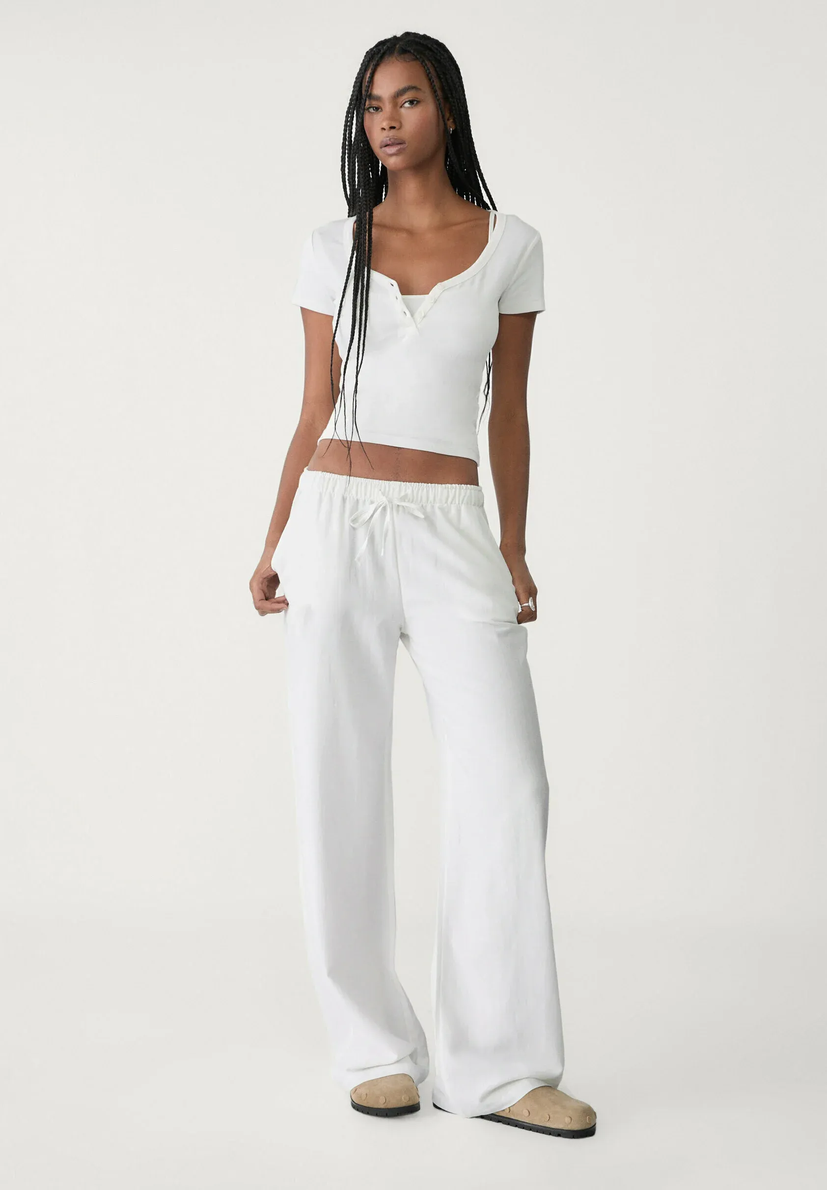 Stradivarius Pantalons à cordon blanc