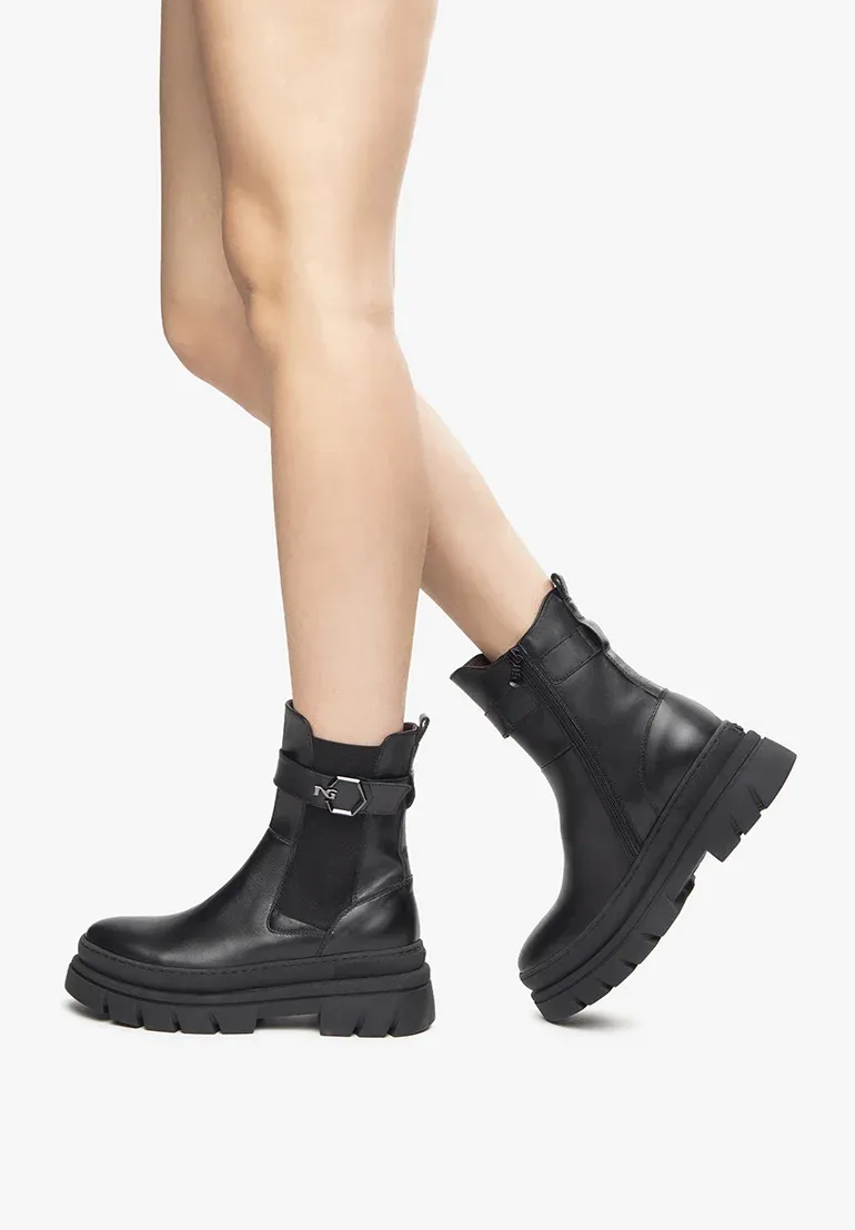 Nerogiardini Bottes à talon plat noir