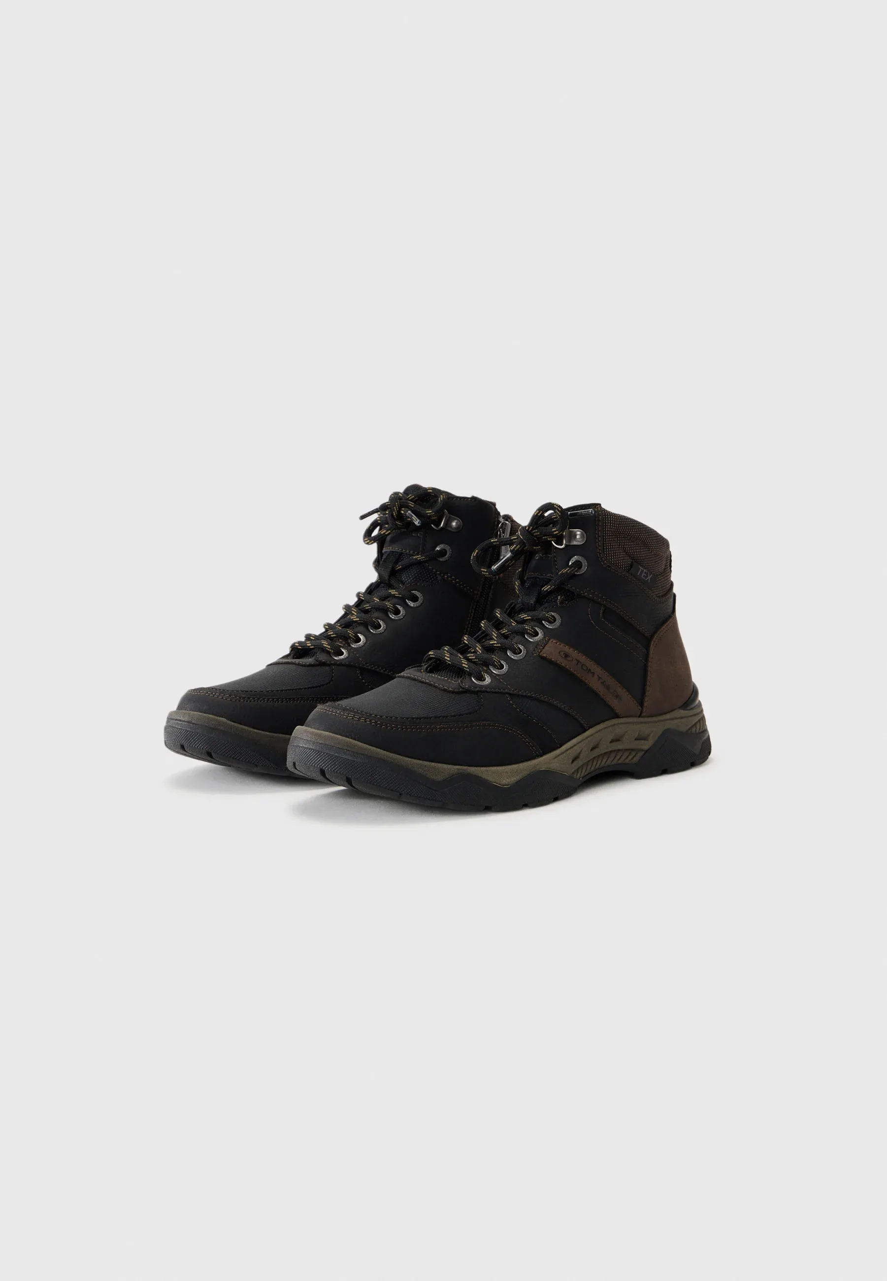 Tom Tailor Bottes à lacets noires