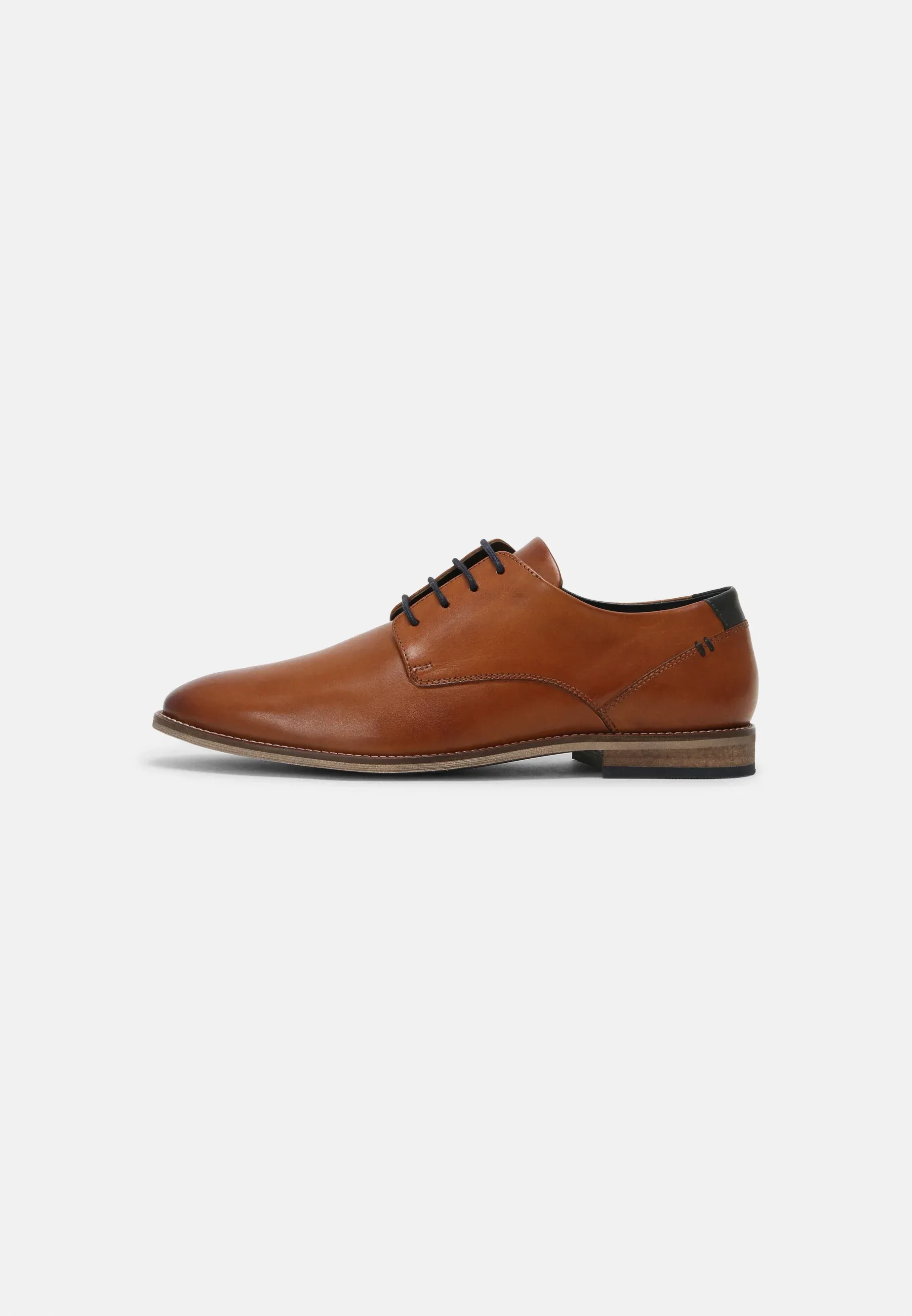 Pier One Chaussures à lacets Élégantes Cognac