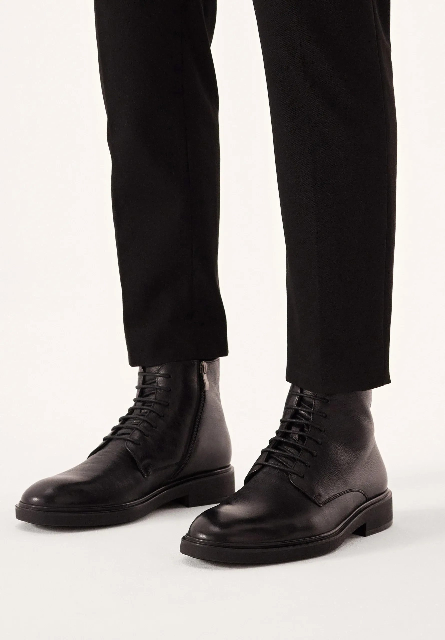 Kazar Vekunus Bottes à lacets Noir