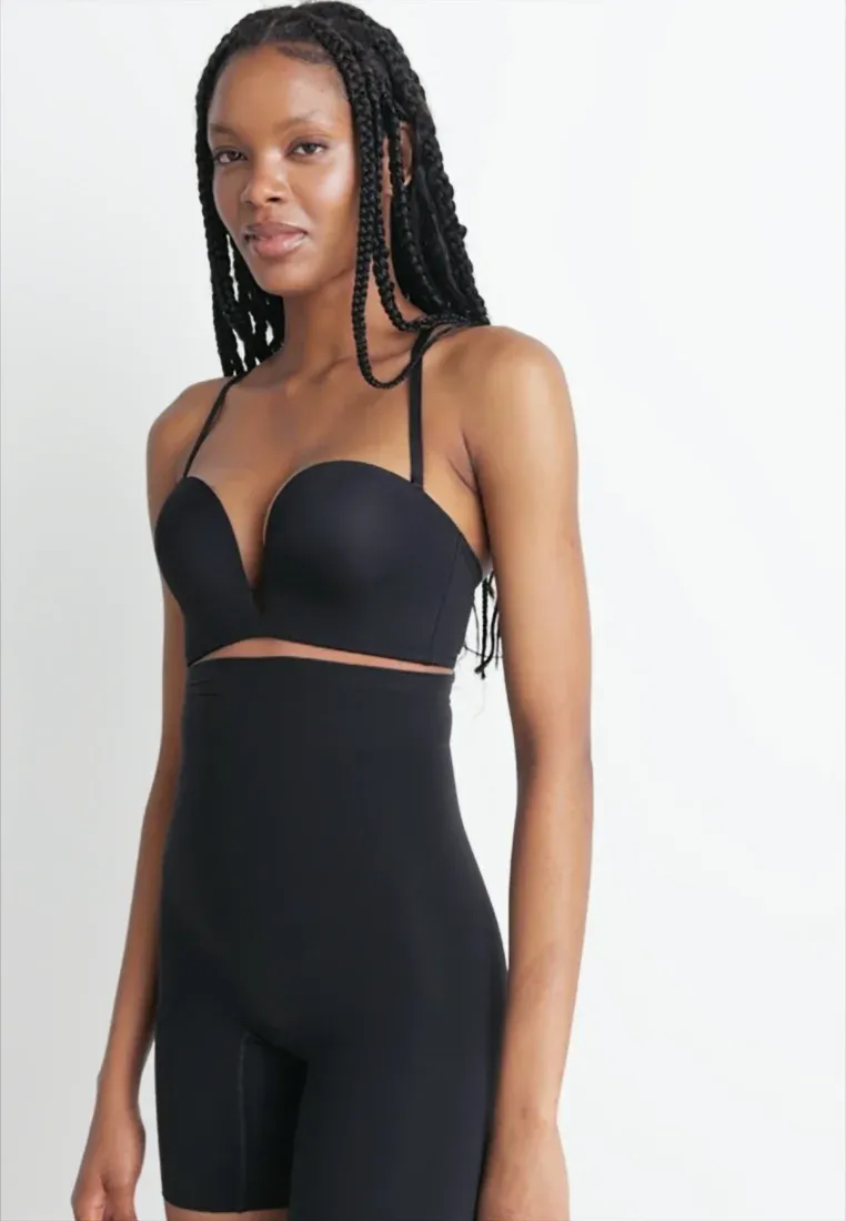 Spanx Modèle de lingerie structurant quotidien à taille haute mi-cuisse Very Black