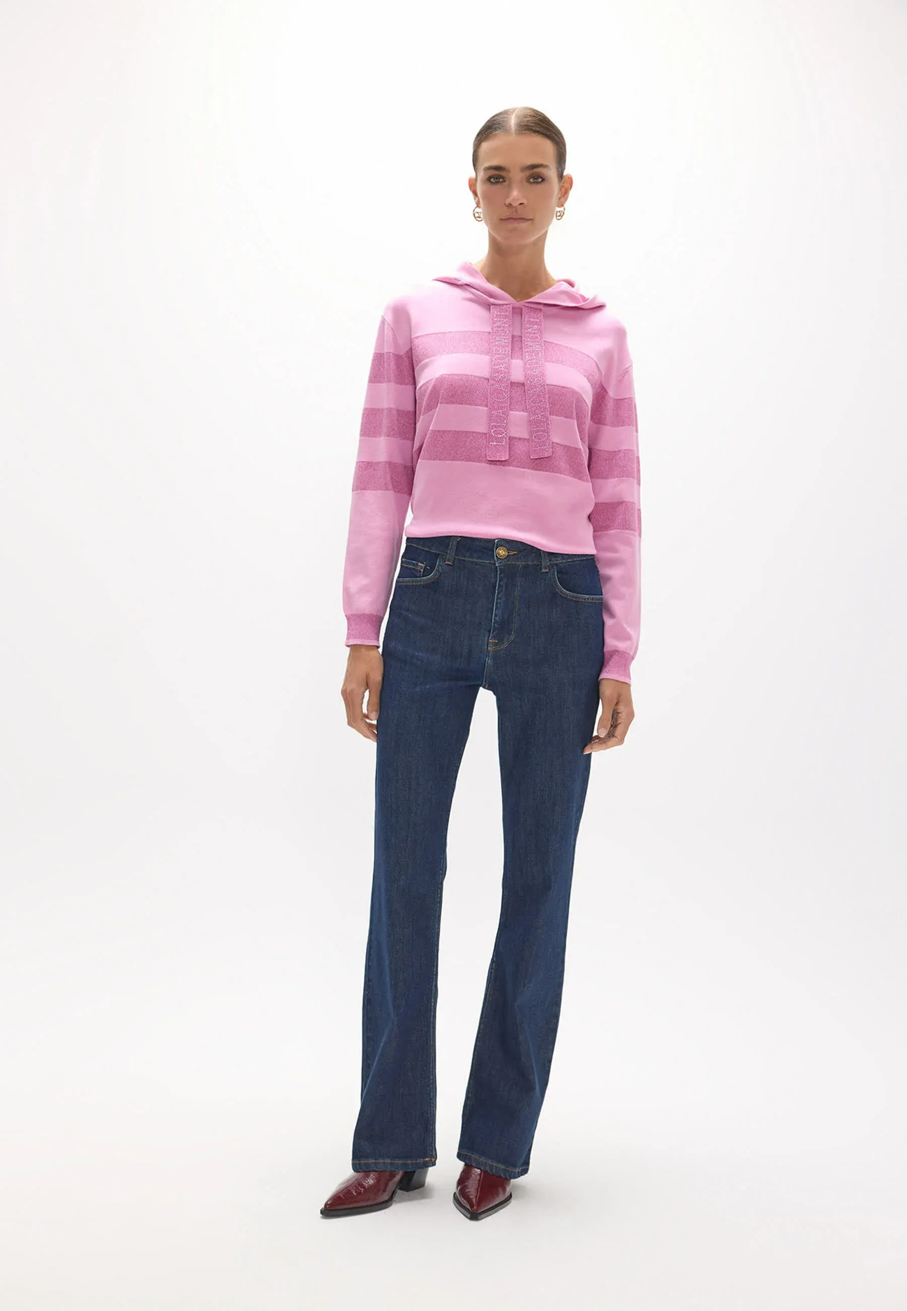 Jean femme Lola Casademunt à jambe droite bleu foncé en denim