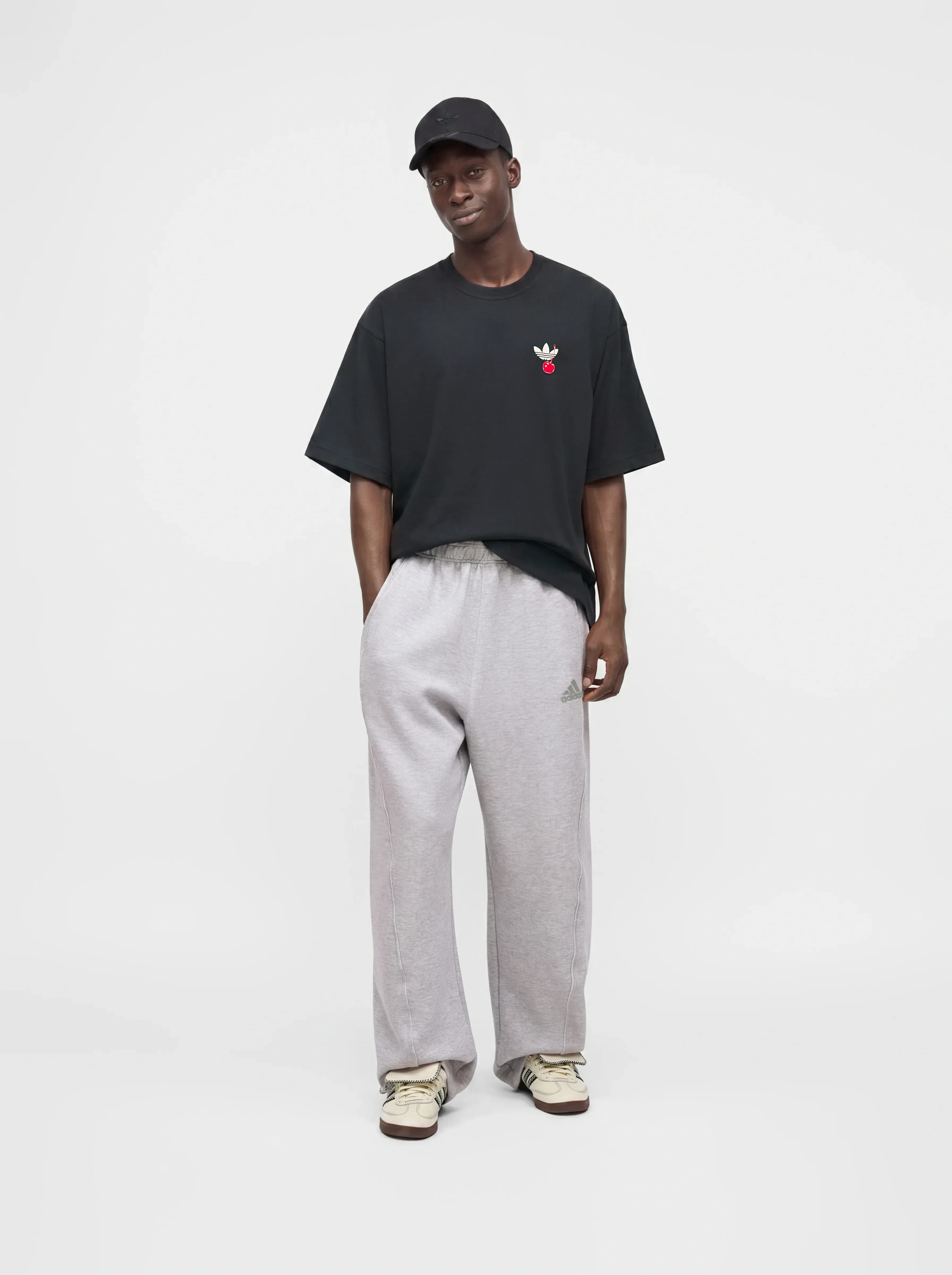 Adidas Originals Cake Oversized Tee T-shirt Unisexe Avec Imprimé Carbon