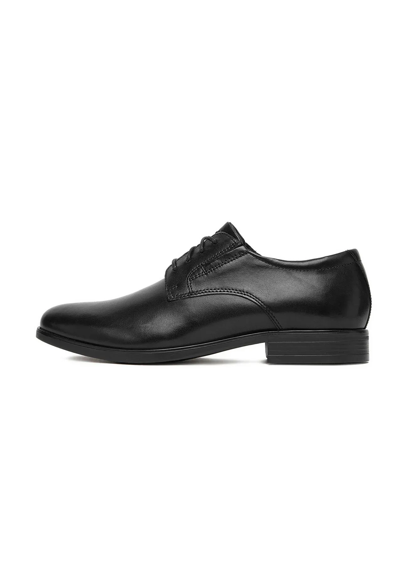 Lasocki Chaussures basses homme Lasocki noires 5907964144427 Classiques noires