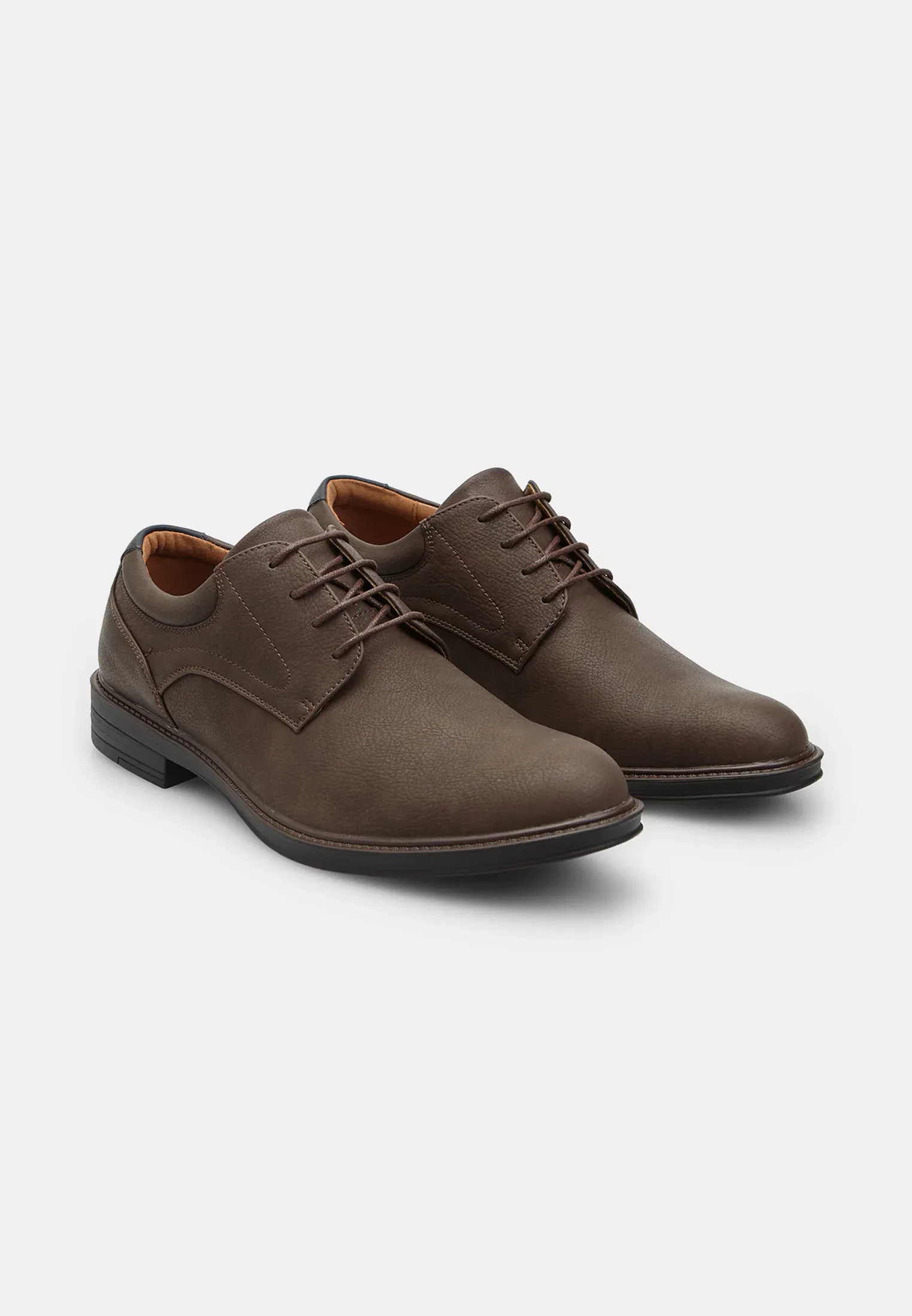 Bata Chaussures à lacets Marron