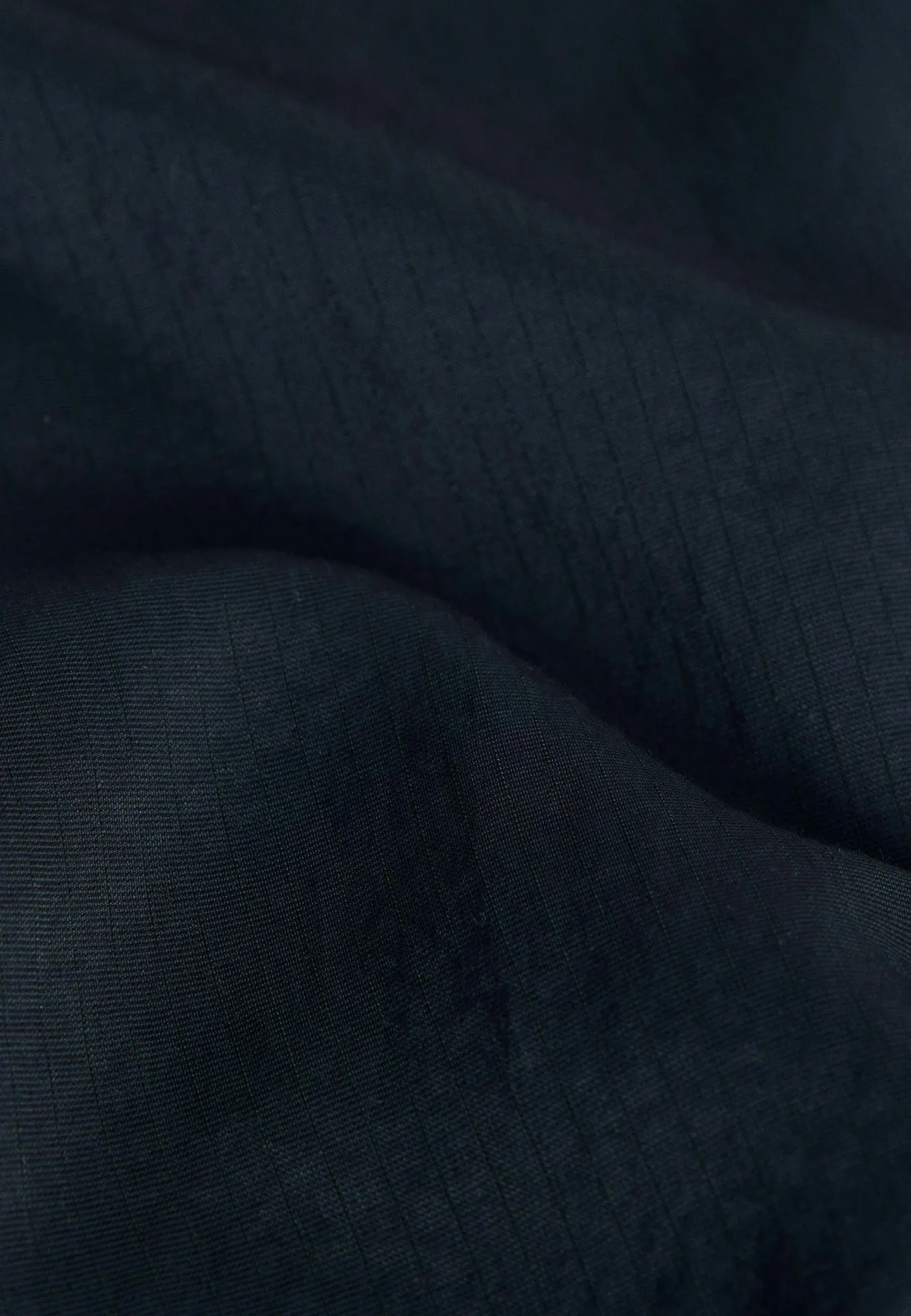 Le jeu Chemise à nœud et Pantalon à coupe régulière - Camicia Bleu marine à rayures