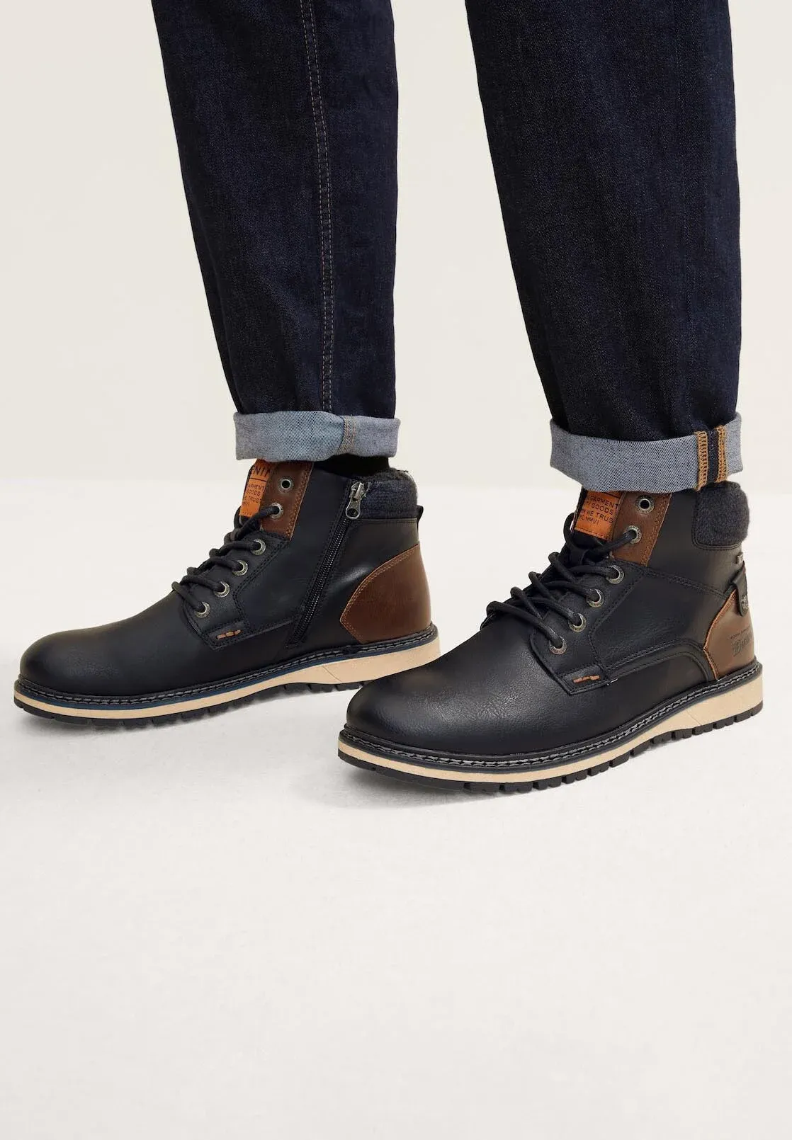 Tom Tailor Bottes à lacets noires