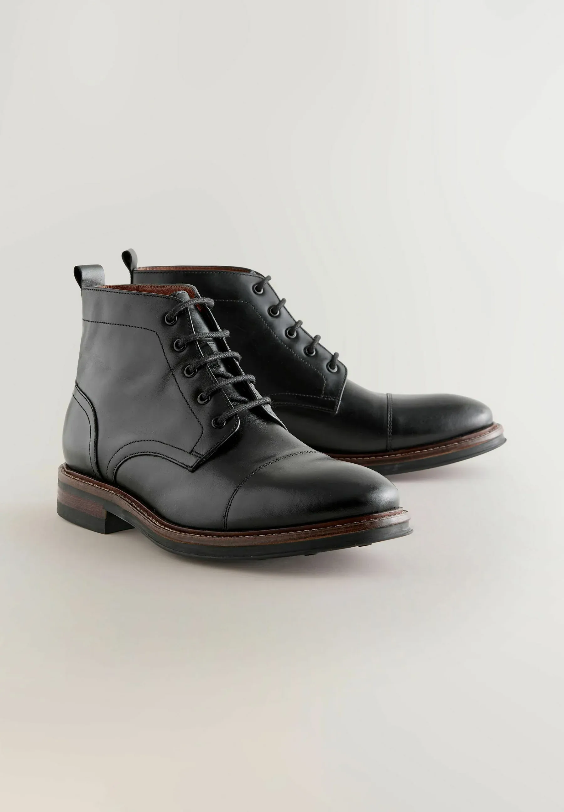 Next Stivaletti Stringati Noir